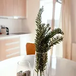 Luxury Zelny Trh 4 *